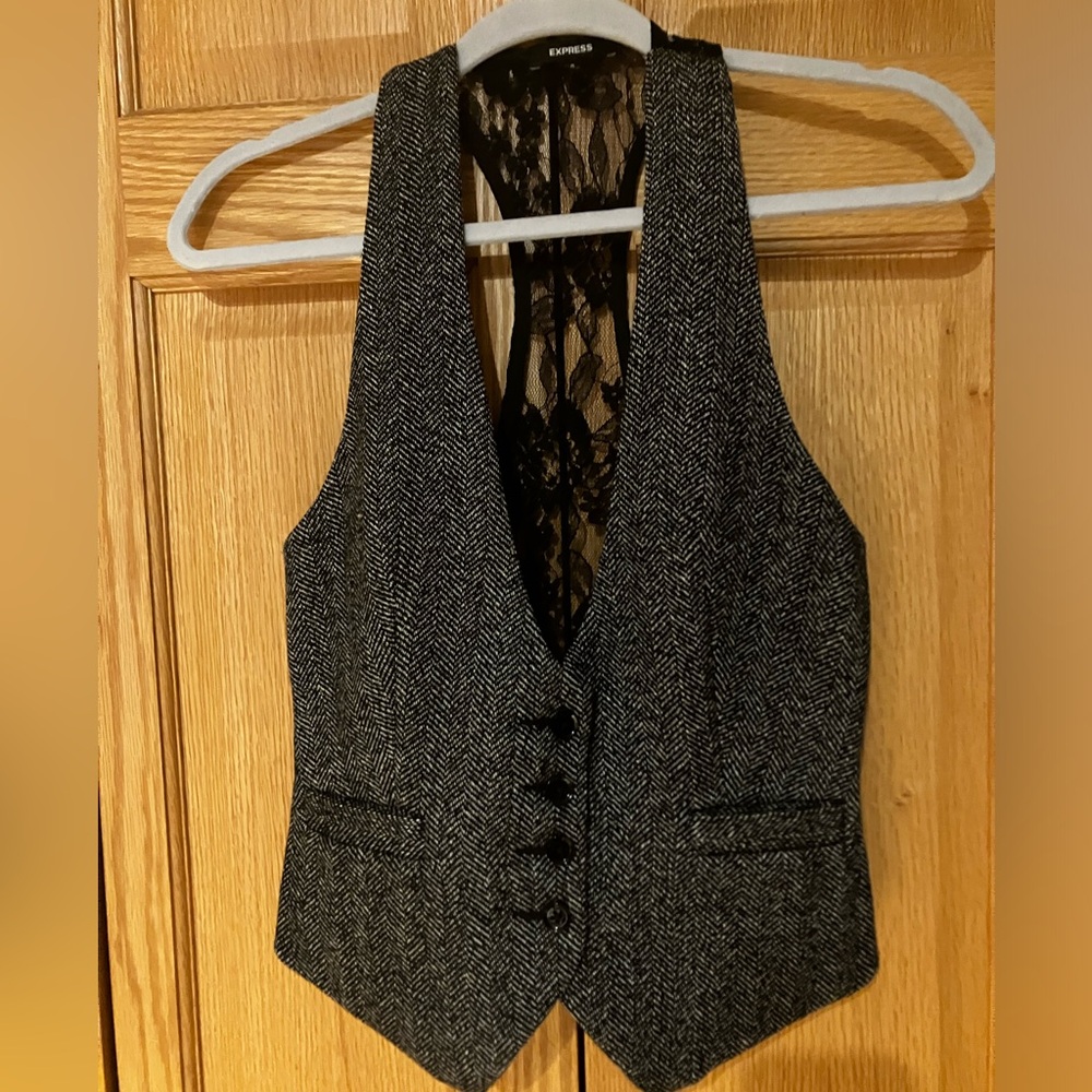 Express gray and black vest size S